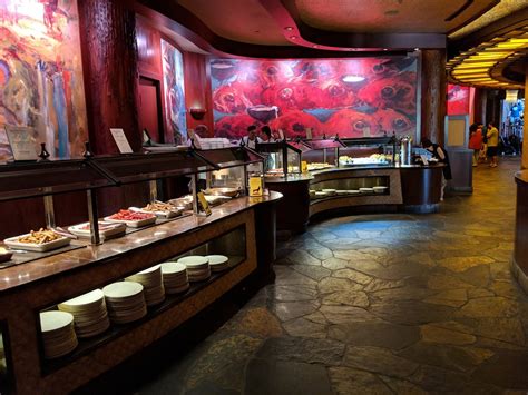Everything You Need To Know About Character Dining At Aulani A Disney