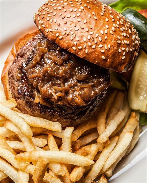 See 1,401,468 tripadvisor traveller reviews of 13,439 new york city restaurants and search by cuisine, price, location, and more. 16 Of The Best Burgers In NYC, From Cheapest To Most ...