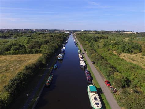 Aerial View Of A Boating Canal In Wakefield England Oc 4000 X 3000