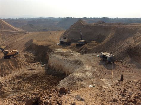 Some Serious Sapphire Mining In Kanchanaburi Thailand Gem Related