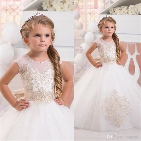 2016 Sexy White Flower Girls Dresses For Weddings Lace Appliques