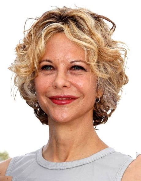 6 classic short hairstyles for older women that'll never go out of style! Low maintenance short haircuts for women