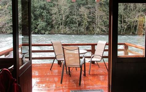 Free high speed wifi, complimentary breakfast, pet friendly Mckenzie River Cabins, Cottages, Vacation Rentals, Oregon ...