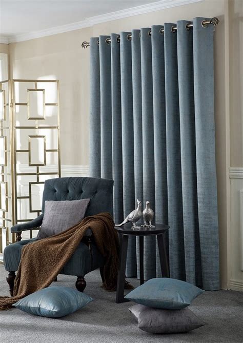 How To Choose The Right Pair Of Curtains For Your Home