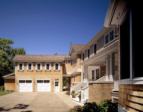 Morgante Wilson | Lakefront Oasis