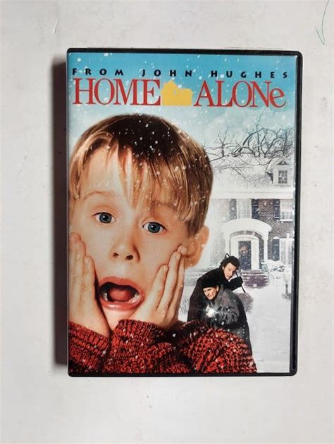 Dvd 1990 Vintage Movie Titled Home Alone Starring Macaulay Culki Joe Pesci Daniel Stern