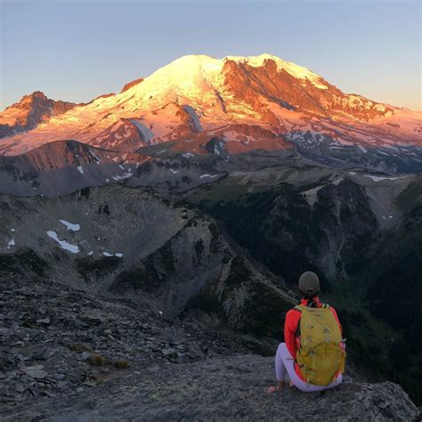 The Wonderland Trail Is Mount Rainier Hiking At Its Best