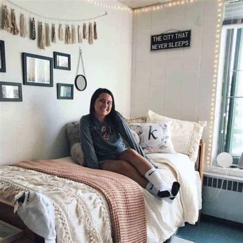Minimalist Dorm Room Ideas House Stories