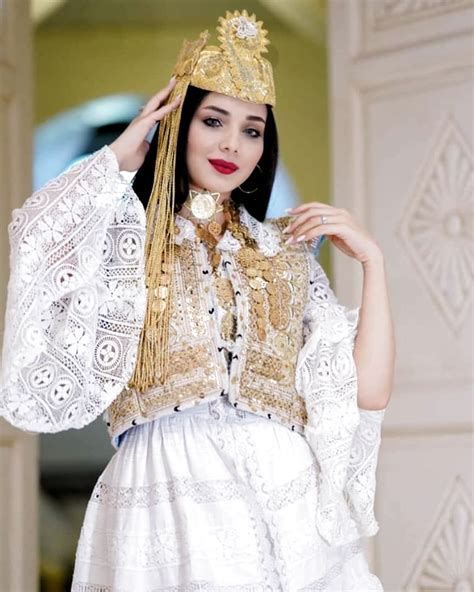 Ramla Dhouibi Ramladhouibi • Photos Et Vidéos Instagram Dresses