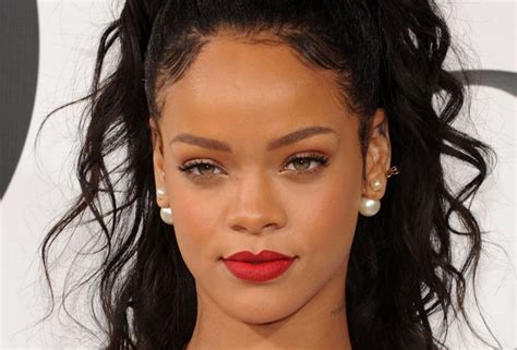 Sí Rihanna Lanzará Una Nueva Línea De Skincare Fenty Skin Esto Es