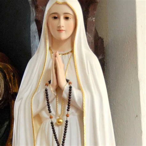Limmagine Della Madonna Di Fatima Nella Cappella Del Centro Acquarone