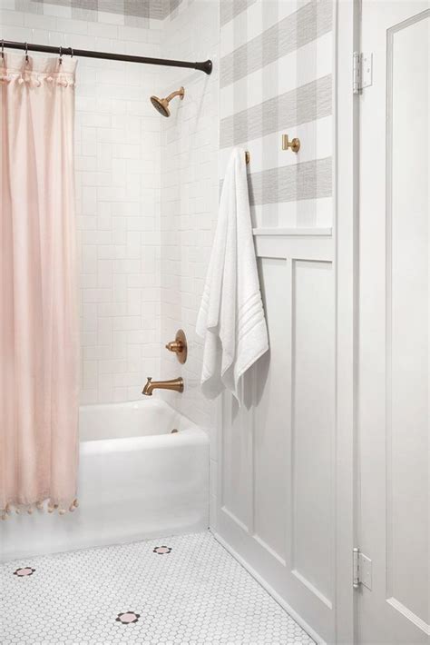 13 Best Bathrooms By Joanna Gaines Nikkis Plate Bathroom Remodel