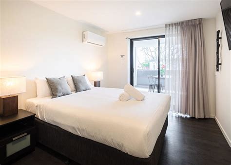 Two Bedrooms With Balcony Ascot Budget Inn And Residences Brisbane