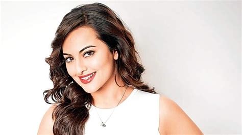 Heres Why Sonakshi Sinha Feels Its The Best Time For Actresses In Bollywood