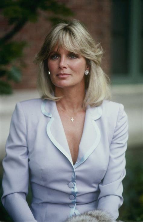 behold the most famous tv hairstyles of all time linda evans sexy older women women