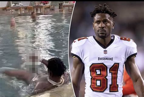 Video Nfl Player Antonio Brown Under Fire For Exposing His Genitals To