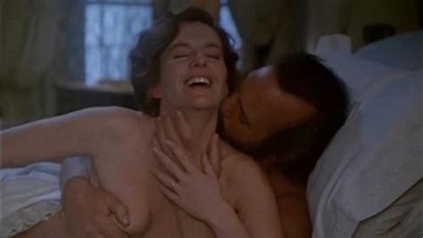 Nude Video Celebs Giuliana De Sio Nude Uno Scandalo Perbene 1984