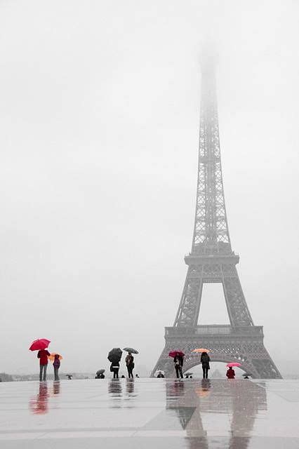 Rainy Eiffel Tower Paris France In 2020 Paris Eiffel Tower Tour