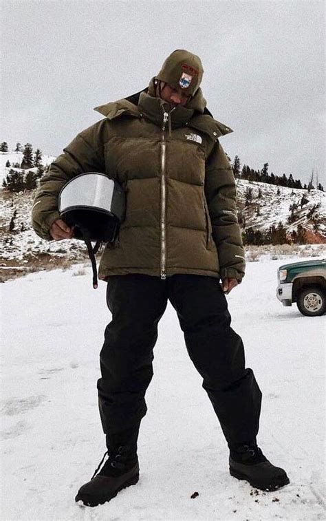 False information is not allowed. Travis Scott out in the snow dressed in a ReadyMade jacket | Travis scott fashion, Travis scott ...