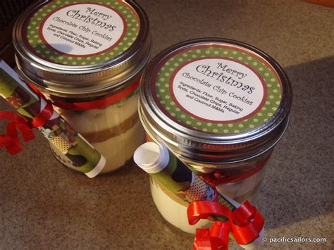 Holiday Cookies In A Pint Jar Mason Jar Ts Recipes Mason Jar
