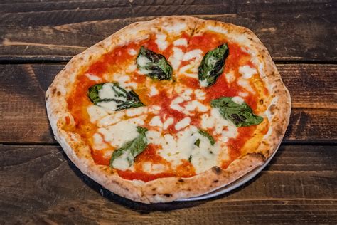 Neapolitan Style Margherita Pizza Recipe Mk Library