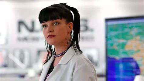 Actress Pauley Perrette Ncis Suffered A Massive Stroke