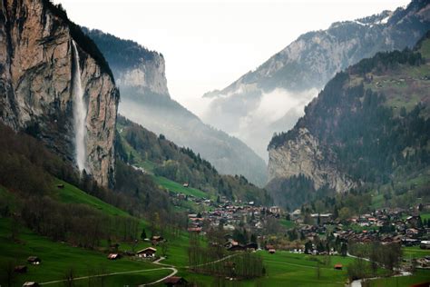 Este Valle Con 72 Cascadas Podría Ser El Más Bonito De Suiza