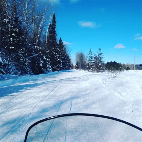 Gaylord Has Some Pretty Snowmobiling Trails Michigan