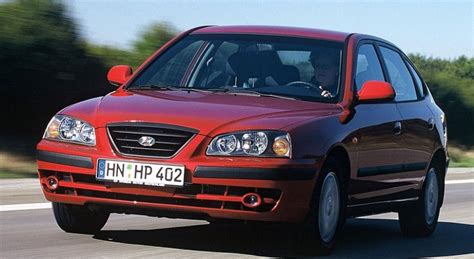 The hyundai elantra was redesigned for the 2017 model year and the. Hyundai Elantra Hatchback 2003 - 2006 reviews, technical ...