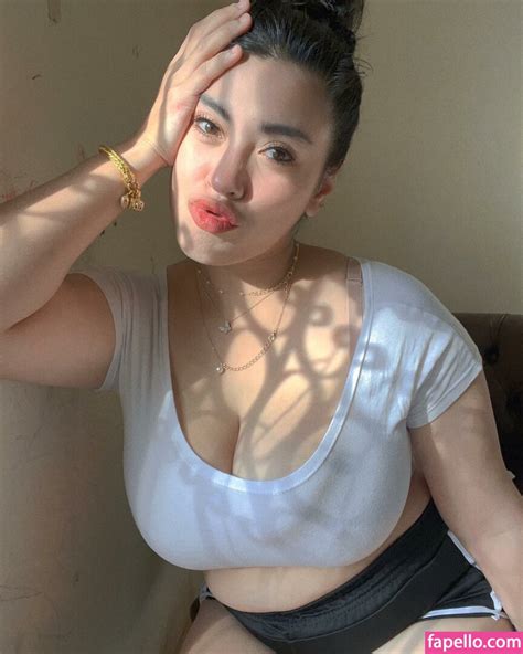 Aungsumalyn Aungggsumalyn Aungsumalynnn Nude Leaked Onlyfans Photo