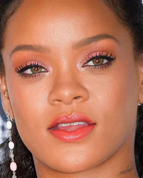 Rihanna Looks Rihanna Riri Rihanna Style Celebrity Makeup Looks