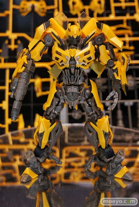 Transformers Dual Model Kit 135 Bumblebee No4 New Large Images Gunjap