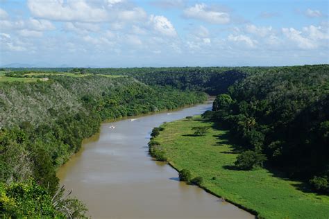 afluente y río diferencias Fundéu Guzmán Ariza