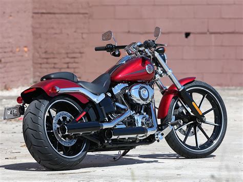 A Closer Look At The 2013 Harley Davidson Fxsb Breakout