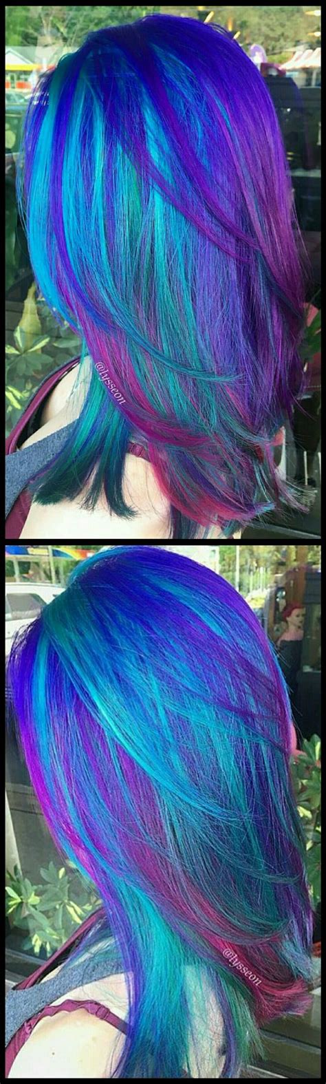 Over the past few years, purple ombre hair has become an amazing way to be creative with your hair color, show your whimsical side, and make a big change that will get you noticed. Electric blue purple dyed hair - Miladies.net