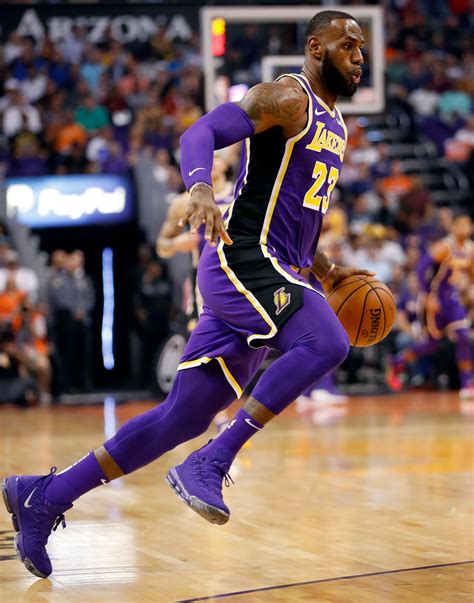 Lakers trounce Suns, earn first win of LeBron James Era - Daily Bulletin