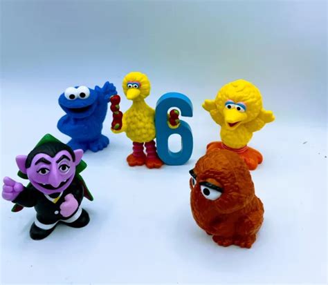 Sesame Street Number 6 Big Bird Cake Topper With 4 Character Figures