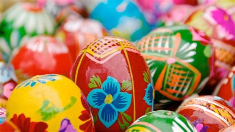Bonfires And Egg Hunt Fun Easter Traditions In Germany German World