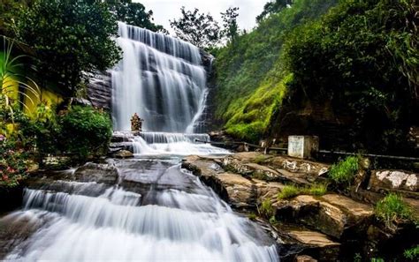 11 Best Nuwara Eliya Waterfalls To Visit On Your Vacation