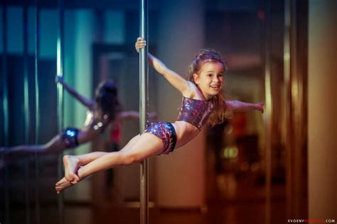 Pole Dance Anastasia Skukhtorova Una De Las Mejores Pole Dancers De Rusia