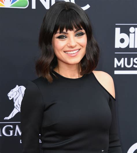 Mila Kunis Debuts Bangs At The 2018 Billboard Music Awards