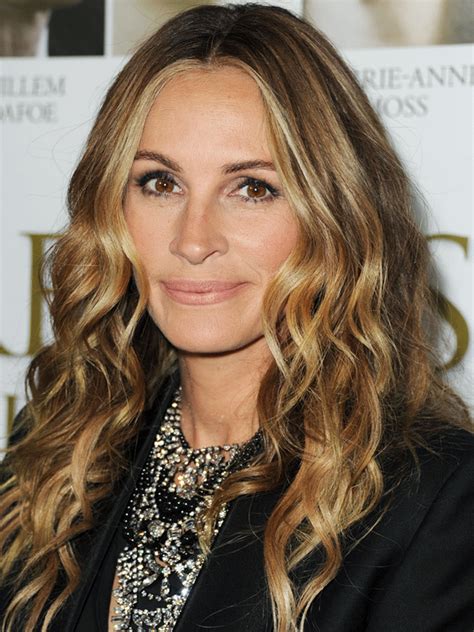 Celeb Style File Its Julia Roberts Birthday See Her Look