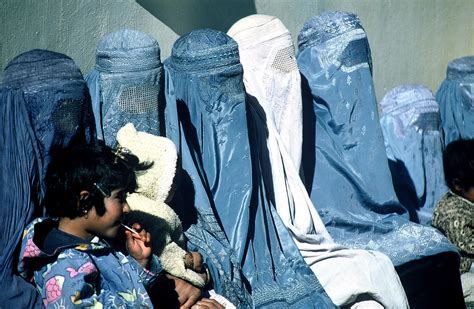 Free Picture Afghanistan Group Women Wearing Burkas