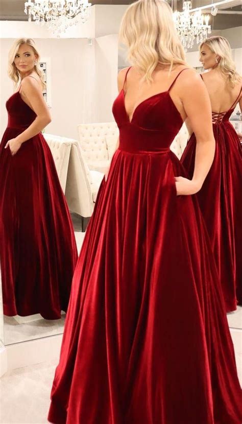 Elegant Dark Red Long Prom Dresses Formal Velvet Evening Party Dresses Simple Prom Gowns With