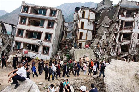 ماذا يمكن ان يفعله زلزال بقوة 78 درجات زلزال نيبال في صور
