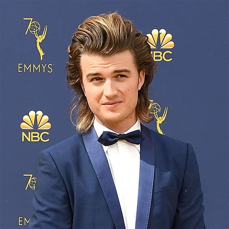Hairfinder.com try on a new look in just minutes! Joe Keery Haircut 2021 Hairstyle Name