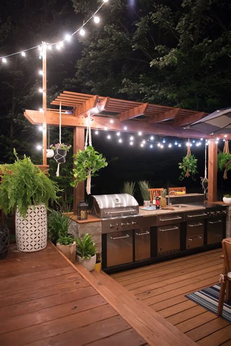 Step up your entertaining game with one of these diy outdoor kitchen plans that you can put outside on an existing patio, deck, or area of your yard. AMAZING OUTDOOR KITCHEN YOU WANT TO SEE