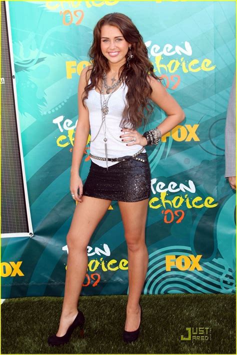 Miley Cyrus Teen Choice Awards 2009 Miley Cyrus And Selena Gomez