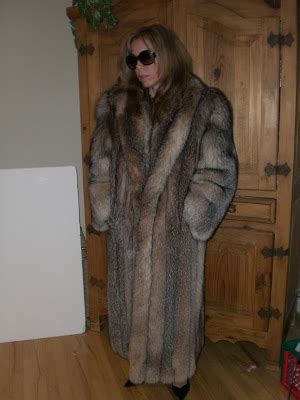 LAFOURRURE Crystal Fox Fur Coat