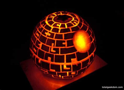 29 Cool Star Wars Pumpkin Ideas Weve Found For Halloween The Internet